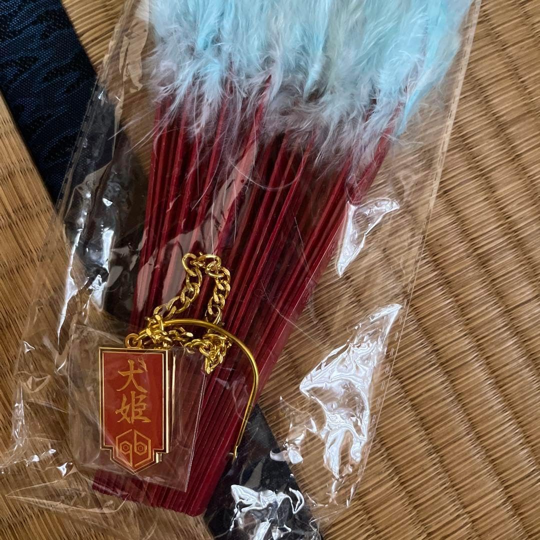 女王蜂 ジュリ扇 犬姫